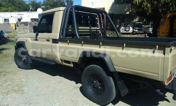 Buy Used Toyota Land Cruiser Green Car in Lusaka in Zambia Buy Used Toyota Land Cruiser Green Car in Lusaka in Zambia