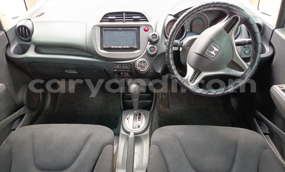 Nunua Ilio tumika Honda FIT Fedha Gari ndani ya Ndola nchini Zambia Nunua Ilio tumika Honda FIT Fedha Gari ndani ya Ndola nchini Zambia