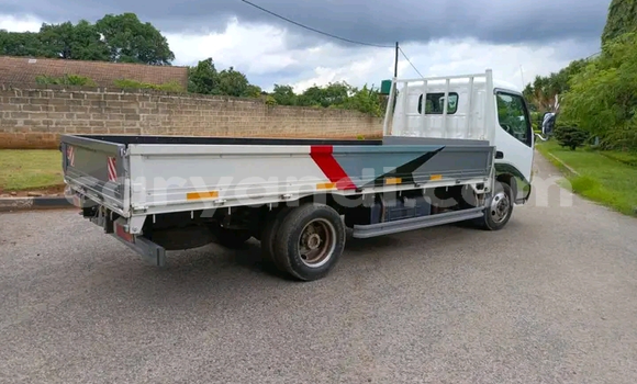 Nunua Mpya Toyota Dyna Nyeupe Lori ndani ya Ndola nchini Zambia Nunua Mpya Toyota Dyna Nyeupe Lori ndani ya Ndola nchini Zambia