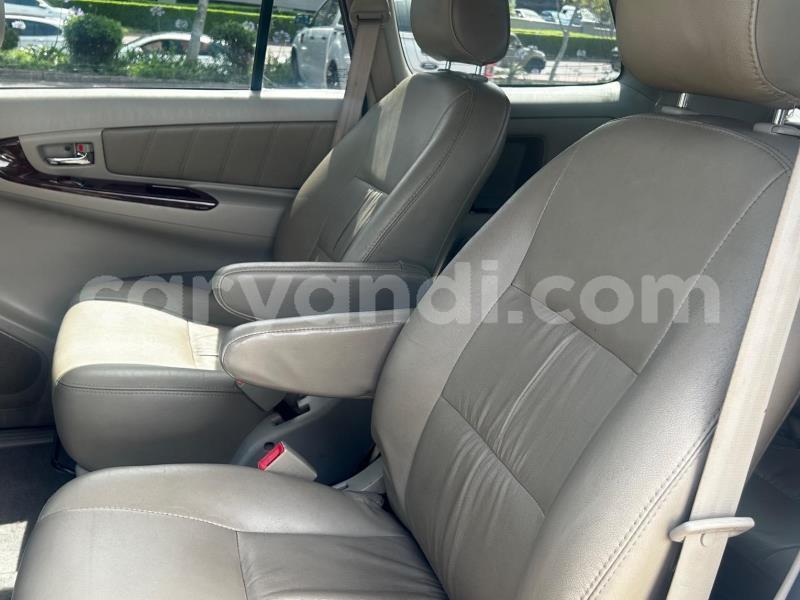 Big with watermark toyota innova zambia lusaka 31002