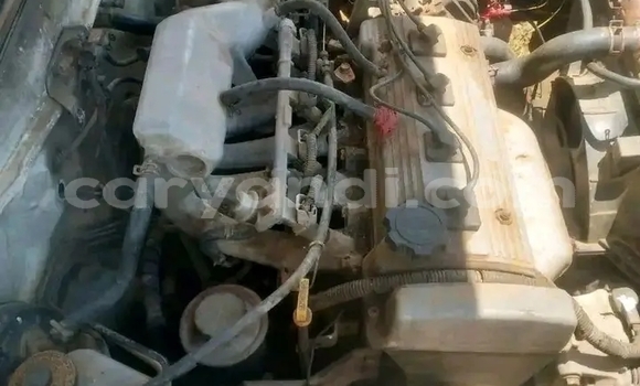 Nunua Ilio tumika Toyota Corolla Nyeupe Gari ndani ya Lusaka nchini Zambia Nunua Ilio tumika Toyota Corolla Nyeupe Gari ndani ya Lusaka nchini Zambia