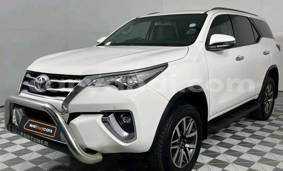 Buy Used Toyota Fortuner White Car in Kitwe in Zambia Buy Used Toyota Fortuner White Car in Kitwe in Zambia