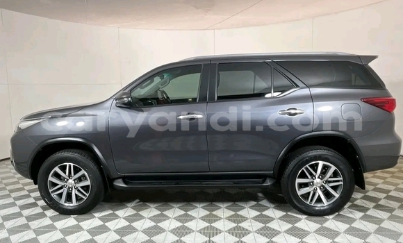 Buy Used Toyota Fortuner Black Car in Chipata in Zambia Buy Used Toyota Fortuner Black Car in Chipata in Zambia
