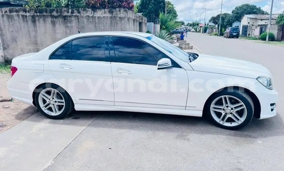 Buy Used Mercedes-Benz C-Classe White Car in Lusaka in Zambia Buy Used Mercedes-Benz C-Classe White Car in Lusaka in Zambia