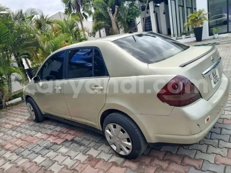 Big with watermark nissan tiida southern choma 31040