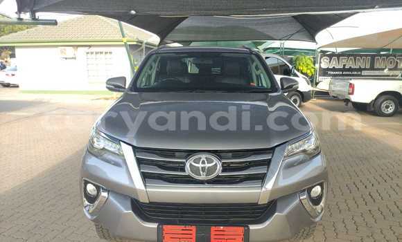 Buy Used Toyota Fortuner Brown Car in Livingstone in Zambia Buy Used Toyota Fortuner Brown Car in Livingstone in Zambia