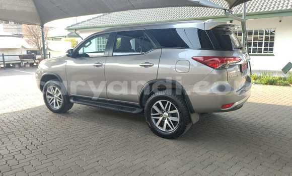 Buy Used Toyota Fortuner Brown Car in Livingstone in Zambia Buy Used Toyota Fortuner Brown Car in Livingstone in Zambia