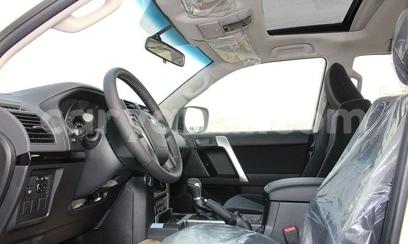 Big with watermark toyota land cruiser prado zambia lusaka 31066