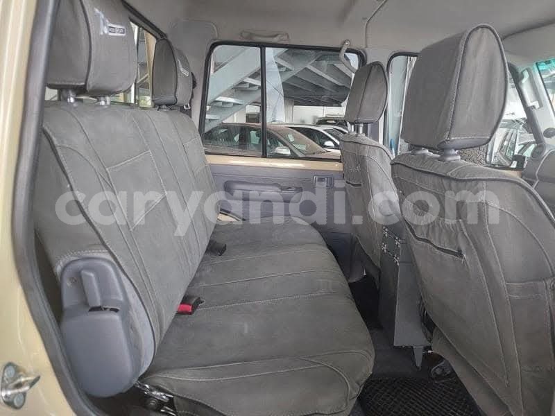 Big with watermark toyota land cruiser zambia livingstone 31087