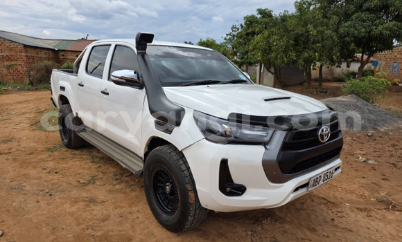 Nunua Ilio tumika Toyota Hilux Nyeupe Gari ndani ya Ndola nchini Zambia Nunua Ilio tumika Toyota Hilux Nyeupe Gari ndani ya Ndola nchini Zambia