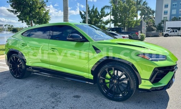 Acheter Occasion Voiture Lamborghini Urus Vert à Kalomo, Du sud
