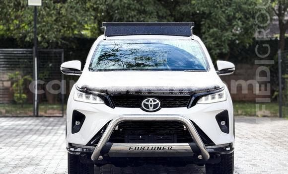 Nunua Mpya Toyota Fortuner Nyeupe Gari ndani ya Lusaka nchini Zambia Nunua Mpya Toyota Fortuner Nyeupe Gari ndani ya Lusaka nchini Zambia