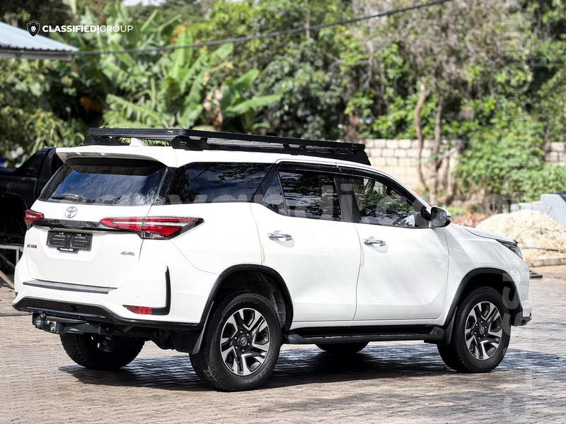 Big with watermark toyota fortuner zambia lusaka 31107