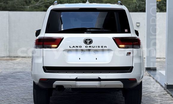 Buy New Toyota Land Cruiser White Car in Lusaka in Zambia Buy New Toyota Land Cruiser White Car in Lusaka in Zambia