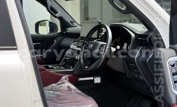 Buy New Toyota Land Cruiser White Car in Lusaka in Zambia Buy New Toyota Land Cruiser White Car in Lusaka in Zambia