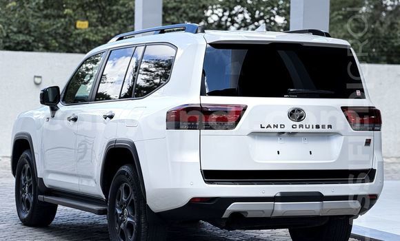 Buy New Toyota Land Cruiser White Car in Lusaka in Zambia Buy New Toyota Land Cruiser White Car in Lusaka in Zambia