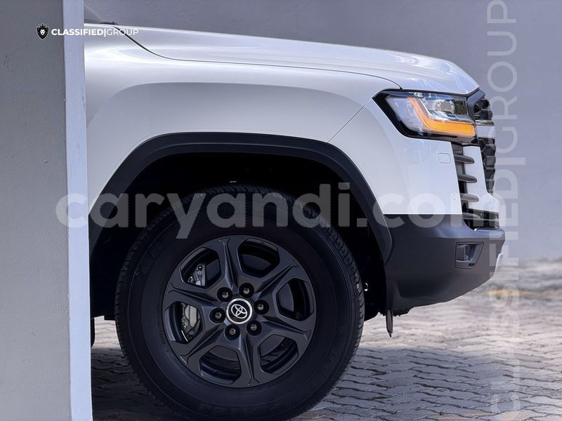Big with watermark toyota land cruiser zambia lusaka 31109