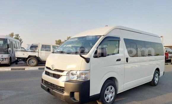 Buy Used Toyota Hiace White Car in Lusaka in Zambia
