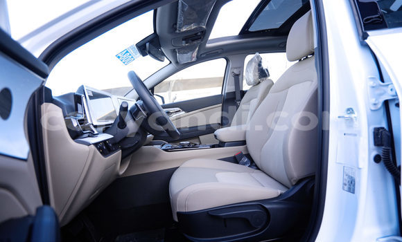 Buy Used Kia Sportage White Car in Lusaka in Zambia Buy Used Kia Sportage White Car in Lusaka in Zambia