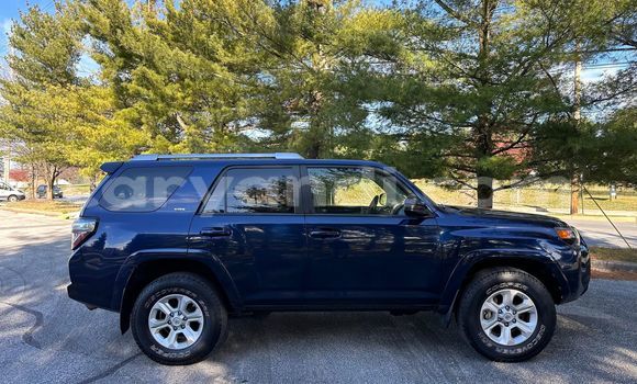 Buy Used Toyota 4Runner Blue Car in Chililabombwe in Copperbelt
