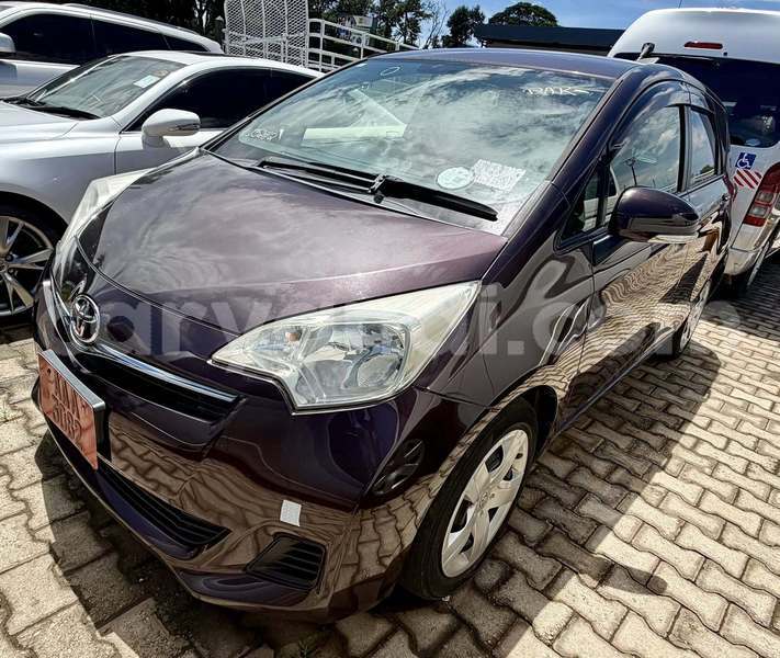 Big with watermark toyota ractis zambia lusaka 31148
