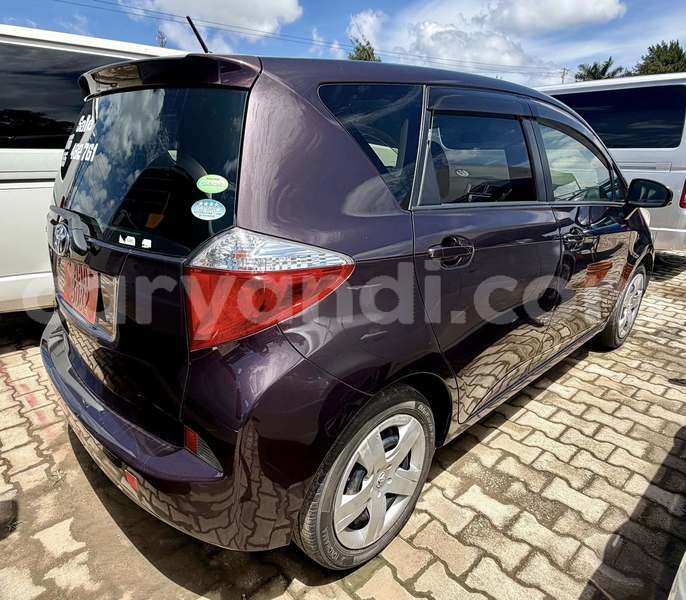 Big with watermark toyota ractis zambia lusaka 31148