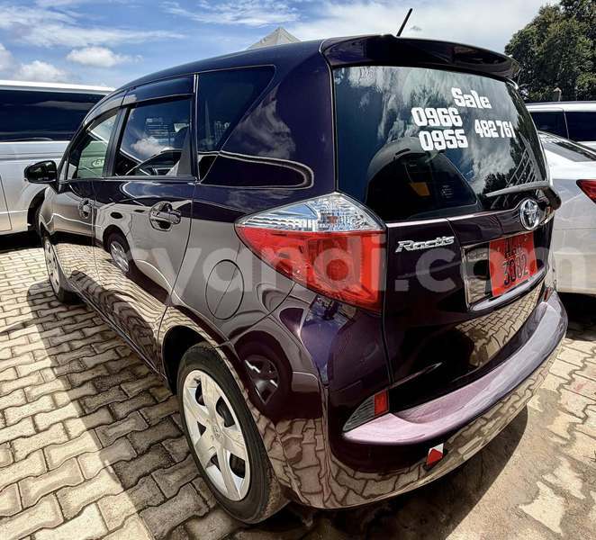 Big with watermark toyota ractis zambia lusaka 31148