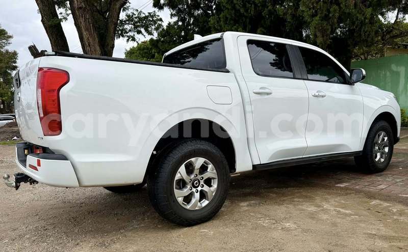 Big with watermark toyota hilux zambia lusaka 31151