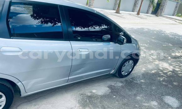 Nunua Ilio tumika Honda FIT Nyingine Gari ndani ya Lusaka nchini Zambia Nunua Ilio tumika Honda FIT Nyingine Gari ndani ya Lusaka nchini Zambia