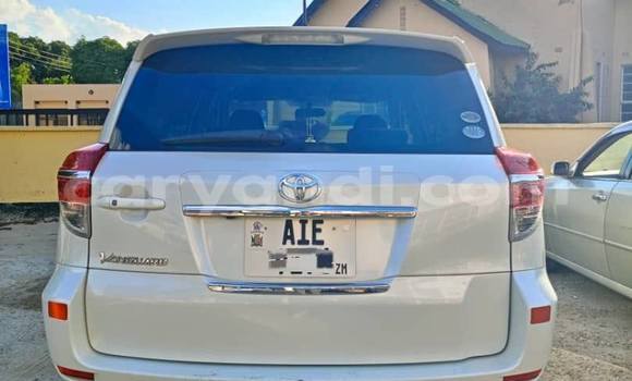 Nunua Ilio tumika Toyota Vanguard Nyeupe Gari ndani ya Lusaka nchini Zambia Nunua Ilio tumika Toyota Vanguard Nyeupe Gari ndani ya Lusaka nchini Zambia