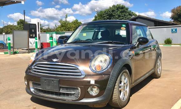Nunua Ilio tumika Mini Cooper S clubman Nyingine Gari ndani ya Lusaka nchini Zambia Nunua Ilio tumika Mini Cooper S clubman Nyingine Gari ndani ya Lusaka nchini Zambia