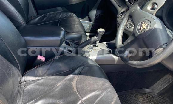 Nunua Ilio tumika Toyota RAV4 Nyeusi Gari ndani ya Lusaka nchini Zambia Nunua Ilio tumika Toyota RAV4 Nyeusi Gari ndani ya Lusaka nchini Zambia