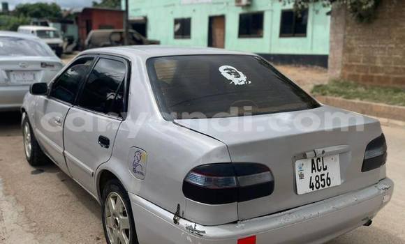 Nunua Ilio tumika Toyota Corolla Nyeupe Gari ndani ya Lusaka nchini Zambia Nunua Ilio tumika Toyota Corolla Nyeupe Gari ndani ya Lusaka nchini Zambia