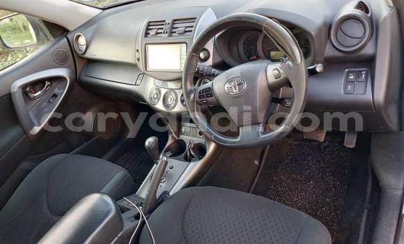 Nunua Ilio tumika Toyota Vanguard Nyeupe Gari ndani ya Lusaka nchini Zambia Nunua Ilio tumika Toyota Vanguard Nyeupe Gari ndani ya Lusaka nchini Zambia