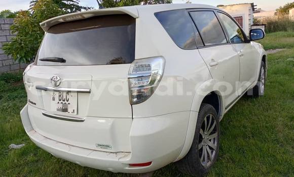 Nunua Ilio tumika Toyota Vanguard Nyeupe Gari ndani ya Lusaka nchini Zambia Nunua Ilio tumika Toyota Vanguard Nyeupe Gari ndani ya Lusaka nchini Zambia