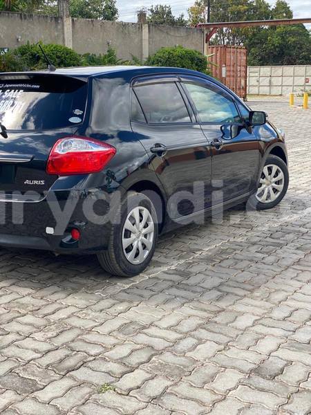 Big with watermark toyota auris zambia lusaka 31176