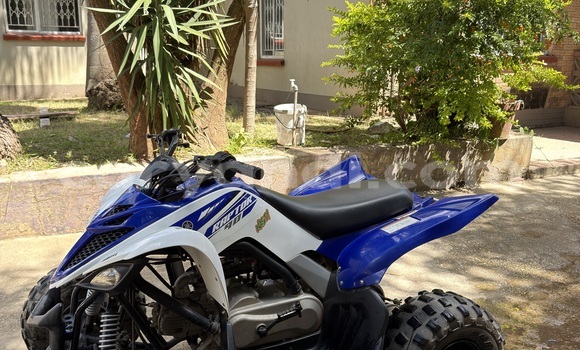 Nunua Ilio tumika Yamaha YR Bluu Bike ndani ya Lusaka nchini Zambia Nunua Ilio tumika Yamaha YR Bluu Bike ndani ya Lusaka nchini Zambia