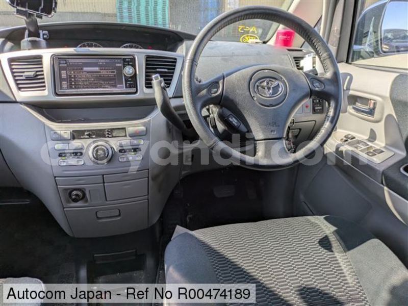 Big with watermark toyota voxy zambia lusaka 31180