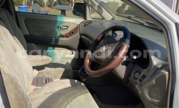 Buy Used Toyota Harrier White Car in Lusaka in Zambia Buy Used Toyota Harrier White Car in Lusaka in Zambia