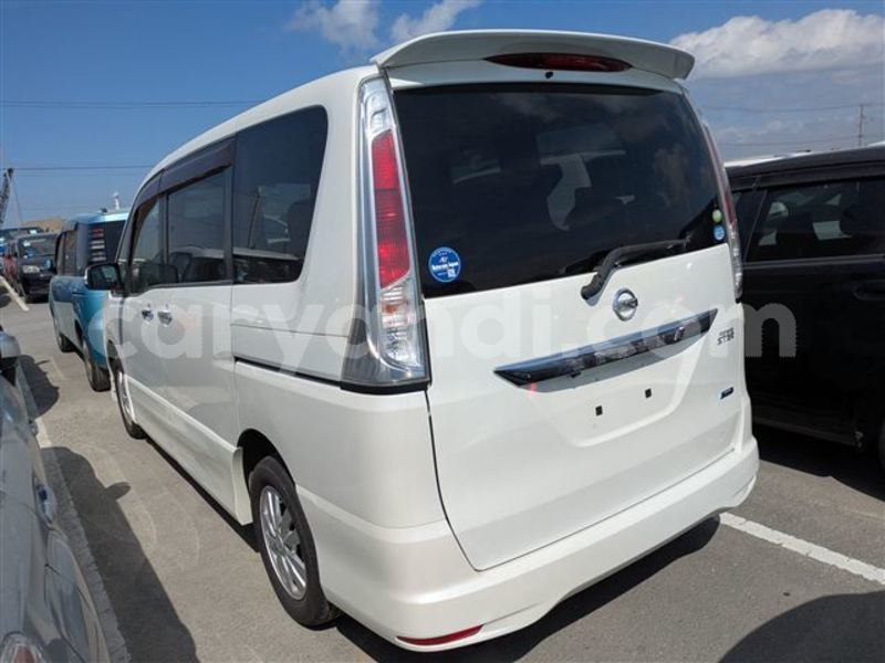 Big with watermark nissan serena zambia lusaka 31196