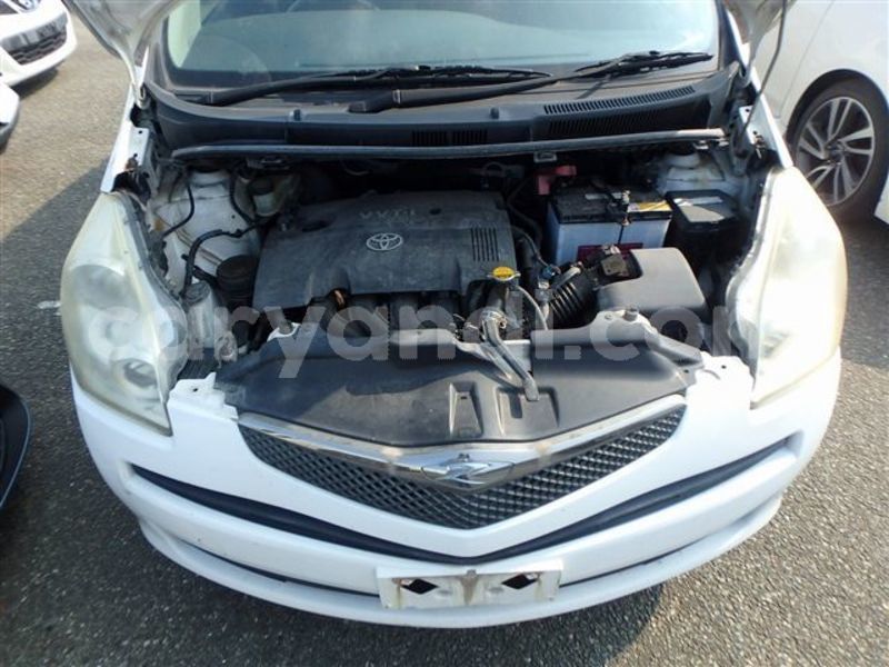 Big with watermark toyota ractis zambia lusaka 31204