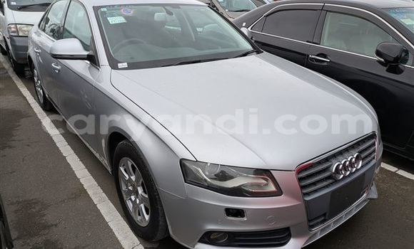Acheter Occasion Voiture Audi A4 Gris à Lusaka, Zambie