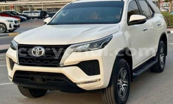 Buy Used Toyota Fortuner White Car in Lusaka in Zambia Buy Used Toyota Fortuner White Car in Lusaka in Zambia