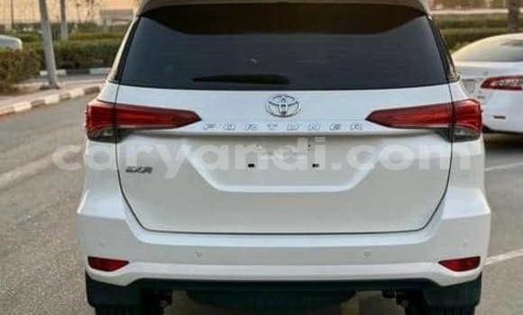 Buy Used Toyota Fortuner White Car in Lusaka in Zambia Buy Used Toyota Fortuner White Car in Lusaka in Zambia