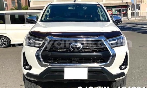 Buy Used Toyota Hiluxe Revo White Car in Lusaka in Zambia
