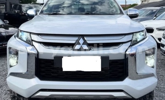 Buy Used Mitsubishi L200 White Car in Lusaka in Zambia Buy Used Mitsubishi L200 White Car in Lusaka in Zambia