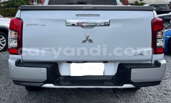 Buy Used Mitsubishi L200 White Car in Lusaka in Zambia Buy Used Mitsubishi L200 White Car in Lusaka in Zambia