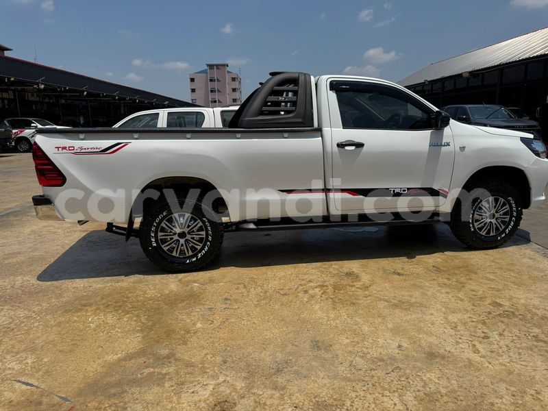 Big with watermark toyota hiace zambia kabwe 31257