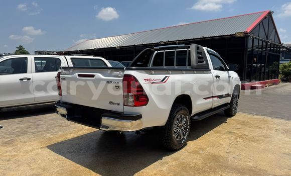 Nunua Imported Toyota HiAce Nyeupe Lori ndani ya Kabwe nchini Zambia Nunua Imported Toyota HiAce Nyeupe Lori ndani ya Kabwe nchini Zambia