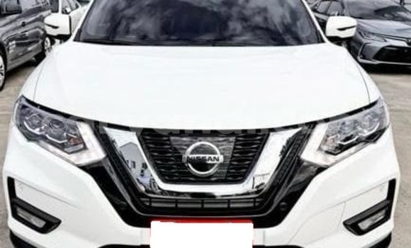 Buy Used Nissan X–Trail White Car in Lusaka in Zambia Buy Used Nissan X–Trail White Car in Lusaka in Zambia